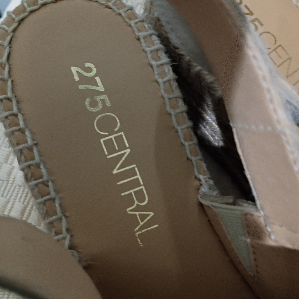 NWT.Elegant Beige Suede Espadrille Wedge Sandalsn - Picture 5 of 10